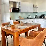 Exklusives City-apartment Im Herzen Oldenburgs Mit Balkon Und Parkplatz A36 Oldenbourg