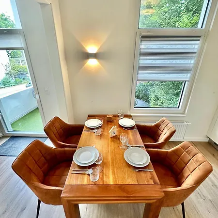Exklusives City-apartment Im Herzen Oldenburgs Mit Balkon Und Parkplatz A36 *