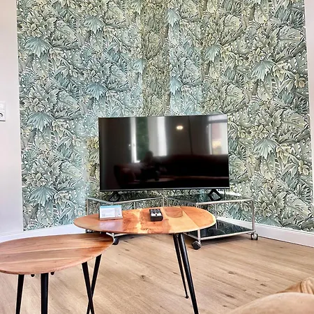 Apartment Exklusives City-apartment Im Herzen Oldenburgs Mit Balkon Und Parkplatz A36 *