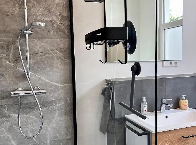 Exklusives City-apartment Im Herzen Oldenburgs Mit Balkon Und Parkplatz A36 Daire *