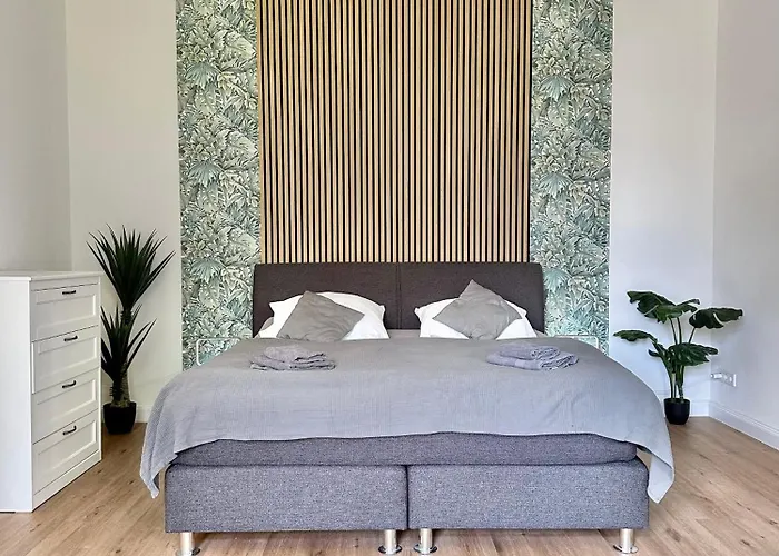 Exklusives City-apartment Im Herzen Oldenburgs Mit Balkon Und Parkplatz A36 公寓 *